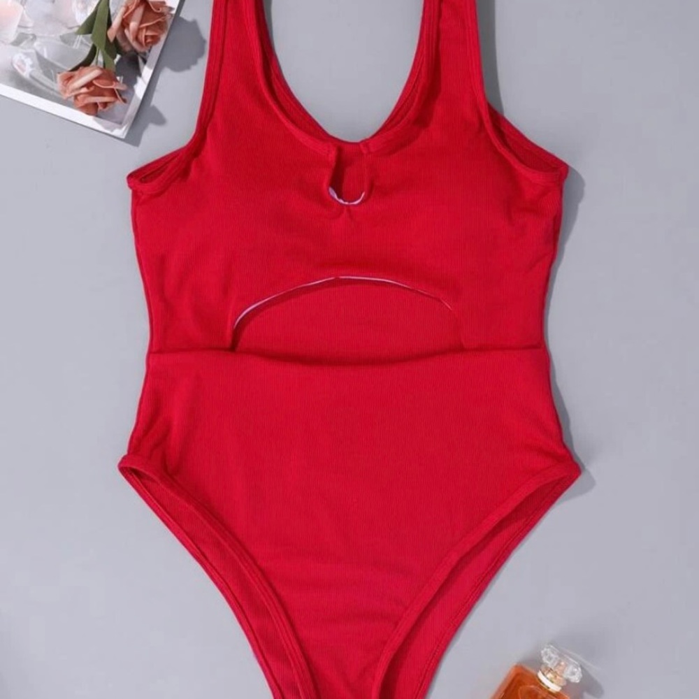 SHEIN Ribbed Cutout One Piece Bathing Suit. Size L